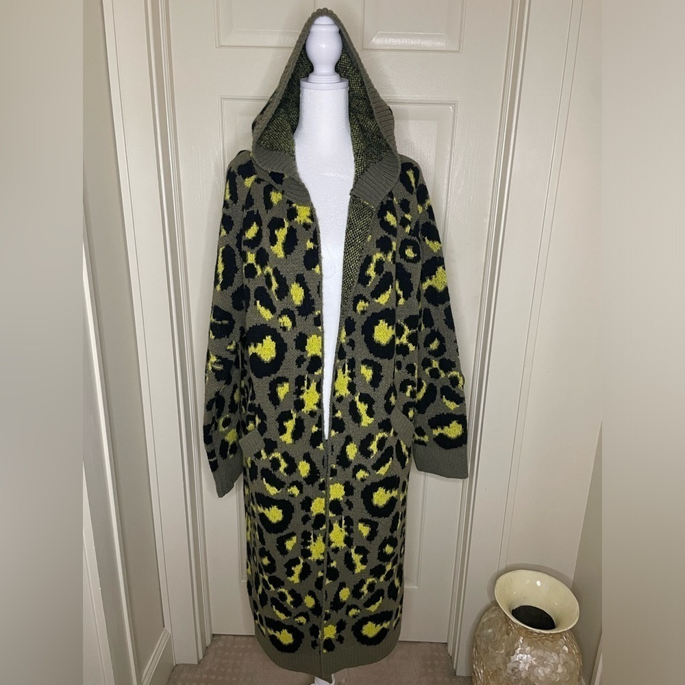 Cozy Casual Cheetah Print Duster Cardigan Sweater w/ Hood, Grn/Blk, Sz 2X-3X - Picture 3 of 12